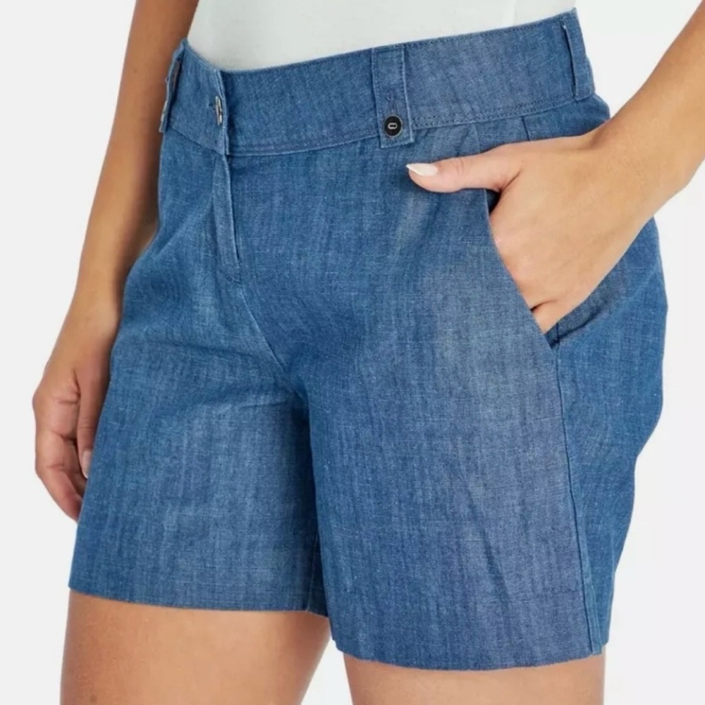 Isaac Mizrahi Indigo Blue Chambray‎ Shorts Size 6 Pockets 100% Cotton Flat Front